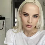 элитная эскортница Катя работает в Москве