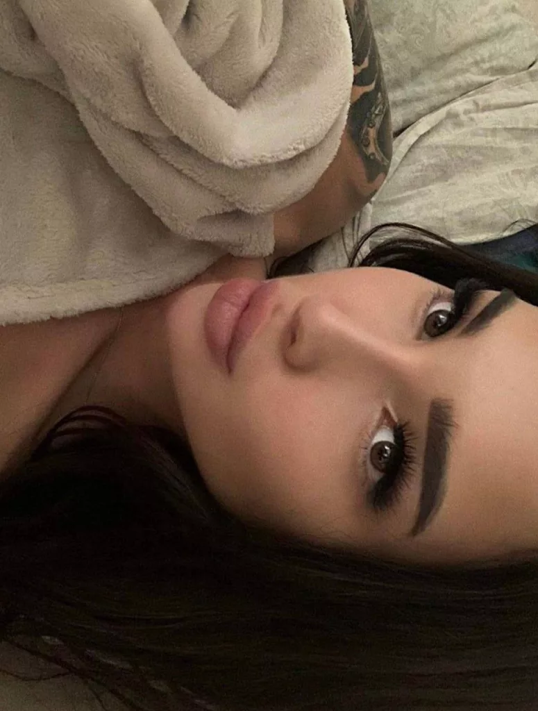 Эскортница Кариша Москва