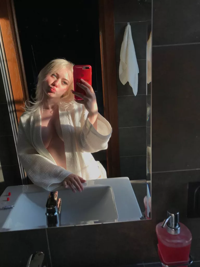 Роскошные услуги эскорта от Даша escort-moscow.pro